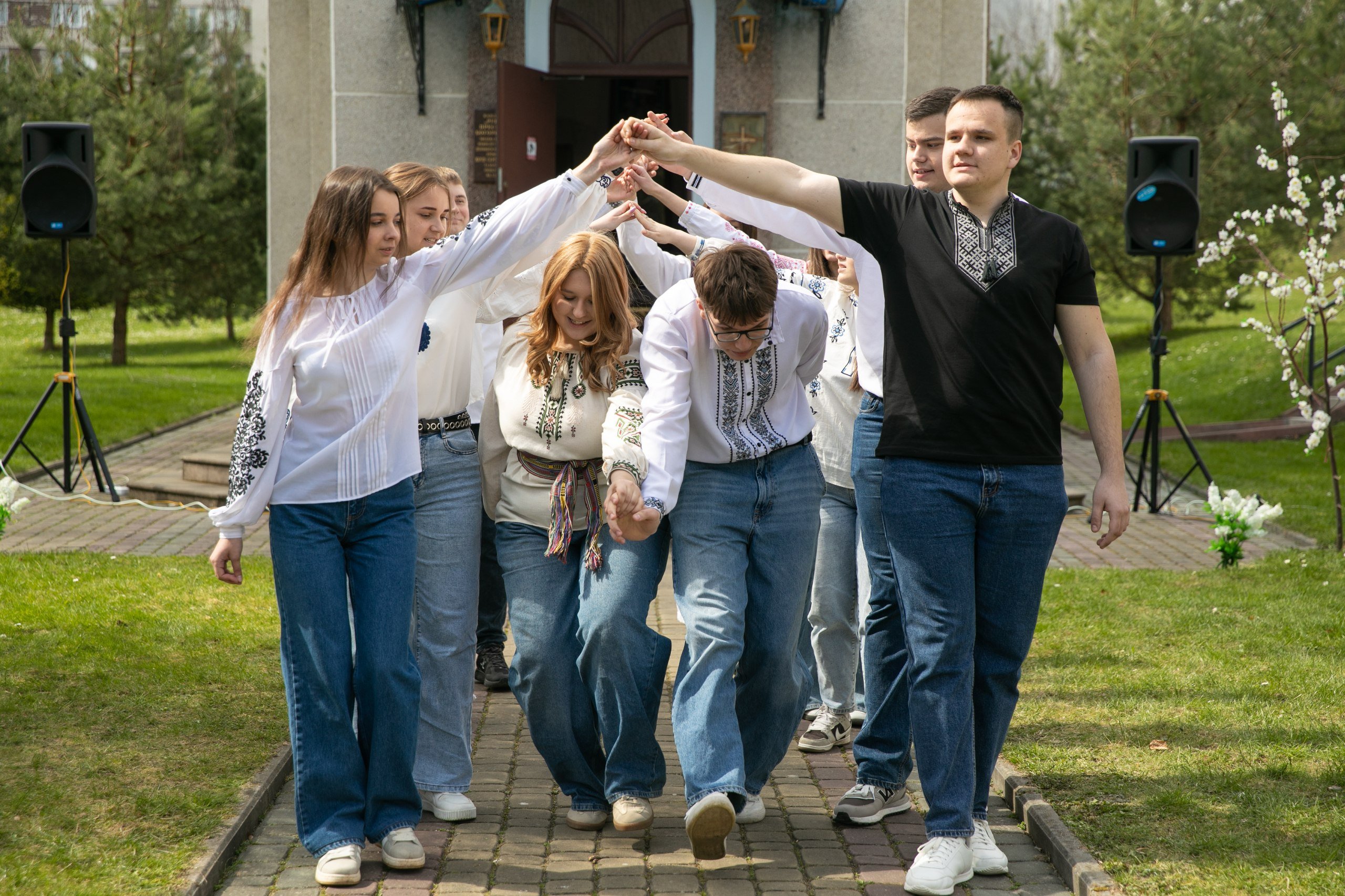 Великодні гаївки студентів факультету фінансів та обліку ЗУНУ