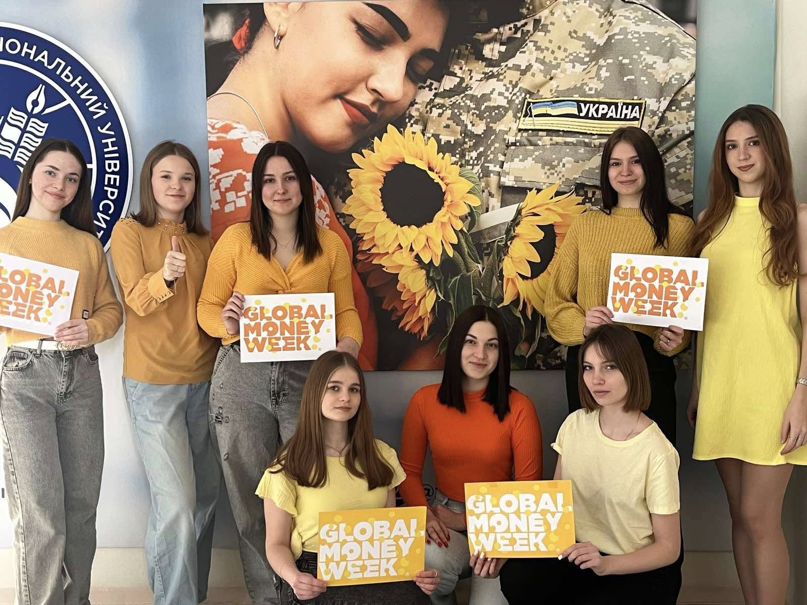 ЧЕЛЕНДЖ «ЯСКРАВИЙ GLOBAL MONEY WEEK» ЖОВТИЙ КОЛІР – ФІНАНСОВА ЕНЕРГІЯ СОНЦЯ ТА ОПТИМІЗМУ