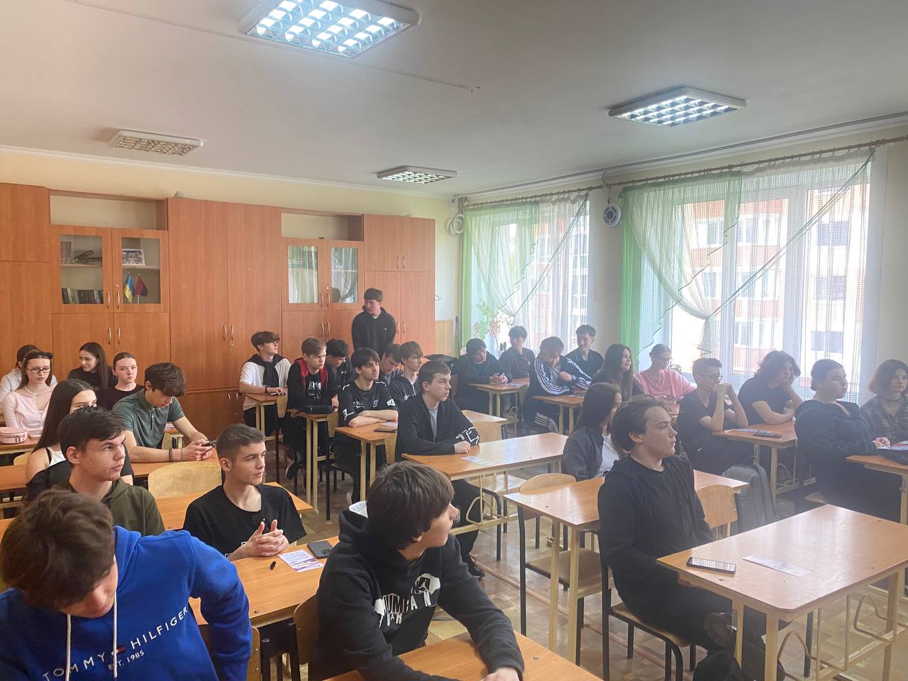 Доценти факультету фінансів та обліку ЗУНУ зустрілися з випускниками ТНВК «Загальноосвітня школа І–ІІІ ступенів – економічний ліцей № 9 імені Іванни Блажкевич»