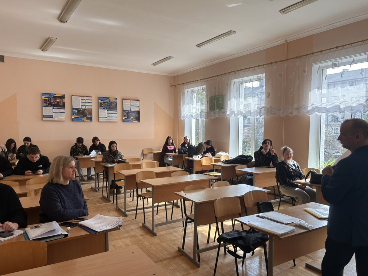 Віртуальна екскурсія до музею грошей ЗУНУ та профорієнтаційна зустріч зі студентами Тернопільського кооперативного фахового коледжу у межах Global Money Week 2026