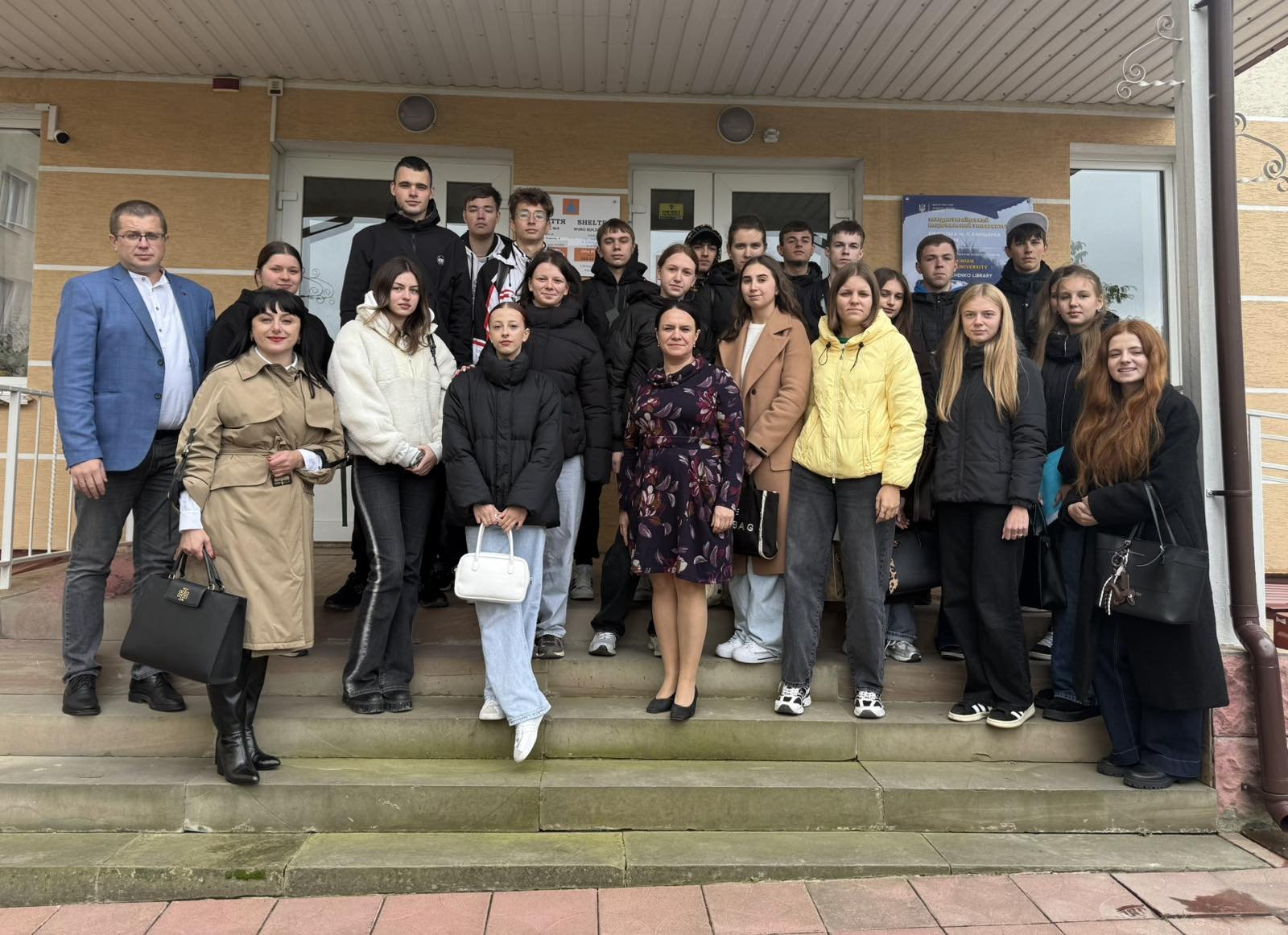 Першокурсники факультету фінансів та обліку в бібліотеці ім. Л. Каніщенка ЗУНУ