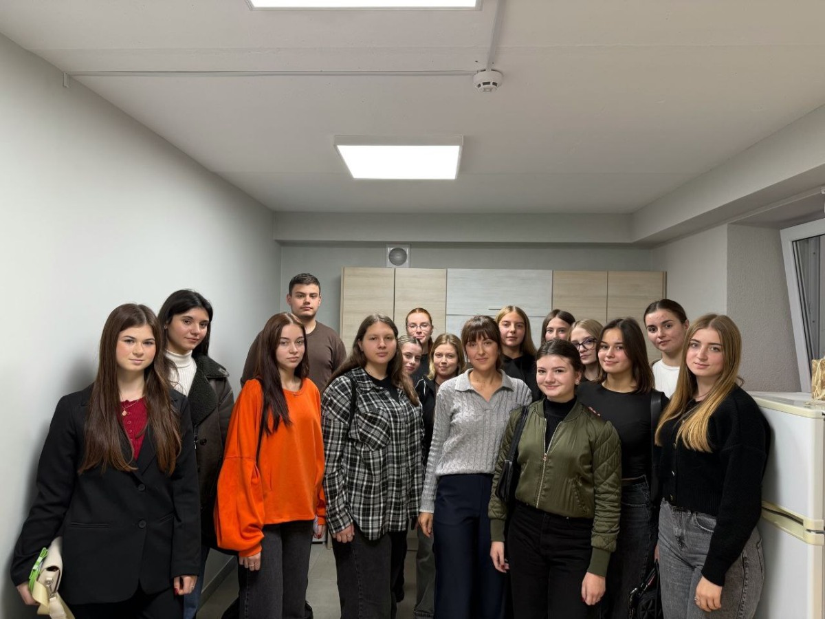 Тренінг із розвитку комунікативних навичок і стресостійкості від фахівців ПриватБанку