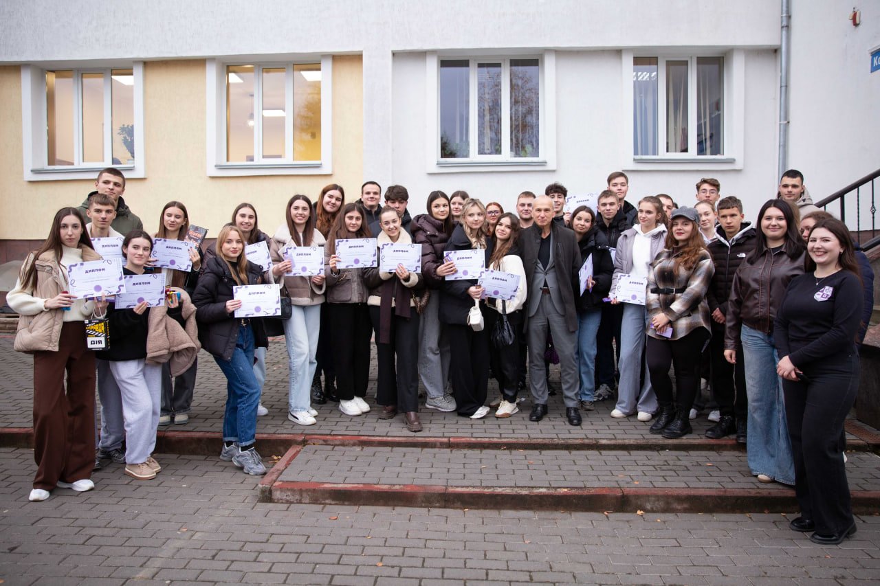 Квест «Фінансовий лабіринт» для першокурсників факультету фінансів та обліку з нагоди Міжнародного дня студентів